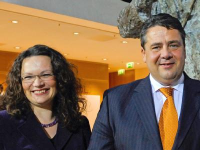 Parteichef Sigmar Gabriel und Generalsekretärin Andrea Nahles haben «12 Thesen zur Erneuerung der SPD» erarbeitet. Nahles und Gabriel
