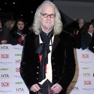 Der Komiker könnte bald nicht mehr auf der Bühne zu sehen sein, weil er unter Parkinson leidet. Der lustige Star sprach im Radio über seinen Gesundheitszustand. Billy Connolly