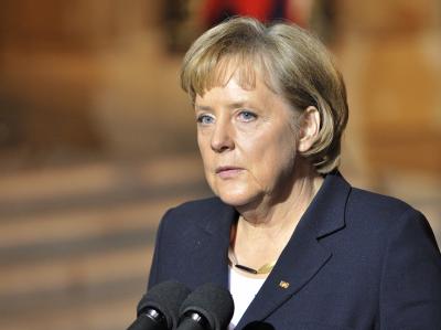 Angela Merkel am Mittwochabend nach einem Treffen mit Frankreichs Präsident Sarkozy in Paris. Merkel