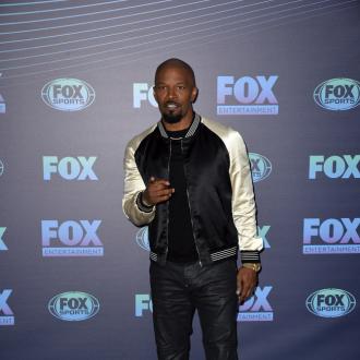 Der Schauspieler verkündete, dass er seine schwarze Hautfarbe feiern möchte. Jamie Foxx