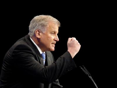 CSU-Chef Horst Seehofer weist die Steuer-Wünsche der FDP als unbezahlbar zurück. Seehofer