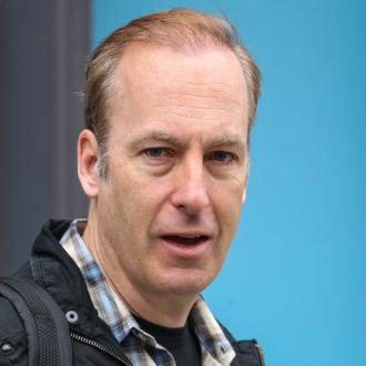 Die beliebte Serie feiert ein besonderes Comeback. Nun wurden die Gerüchte bestätigt. Bob Odenkirk aus 'Breaking Bad'