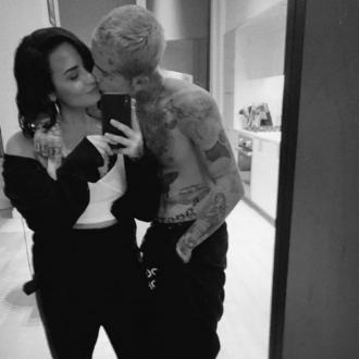 Die amerikanische Musikerin soll bis vor kurzem noch einen Reality-Star gedatet haben. Jetzt hat sie ein Foto von sich und ihrem neuen Partner hochgeladen. Demi Lovato und Austin Wilson