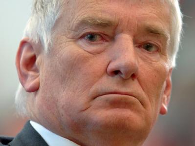Der frühere Bundesinnenminister Otto Schily wehrt sich gegen ein Ordnungsgeld. (Archivbild) Otto Schily