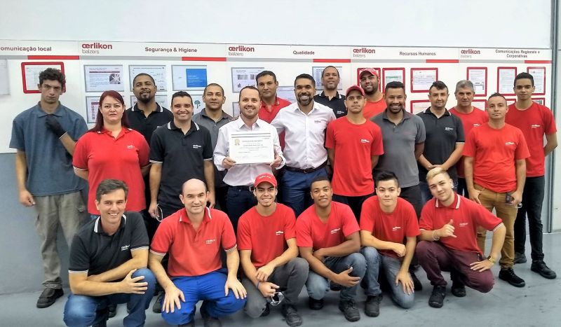 Das Oerlikon Balzers Team in São José dos Pinhais