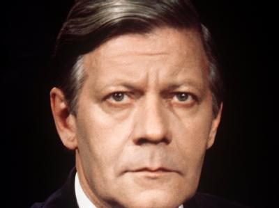 Der damalige Bundeskanzler Helmut Schmidt (SPD) im September 1976. Die zweite SPD/FDP-Regierung von Schmidt brauchte damals die Rekordzeit von 73 Tagen. Helmut Schmidt 1976