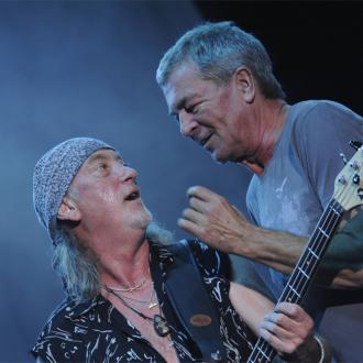 Das neue Album der legendären Band kommt mehrere Wochen später als erwartet. Grund dafür ist die andauernde Corona-Krise, so der Frontmann. Deep Purple