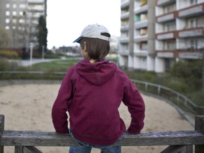 Bildungsgutscheine statt Bargeld für die Kinder von Hartz-IV-Empfängern? (Symbolbild) Junge