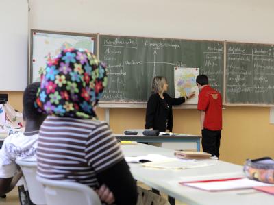 Die Integrationsbeauftragte Maria Böhmer fordert mehr Lehrer mit Migrationshintergrund (Archiv).<br/> Schulunterricht
