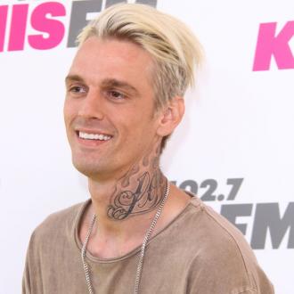 Der Musiker schockt erneut. Er soll über die Tötung von Babys fantasiert haben. Aaron Carter