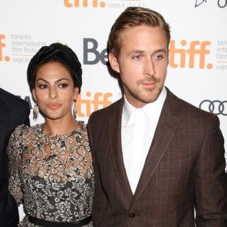 Die Schauspielerin plauderte aus dem Beziehungs-Nähkästchen und verriet, dass eine Verabredung mit ihrem Liebsten Ryan Gosling ''eine Menge Vorbereitung erfordert''. Eva Mendes und Ryan Gosling