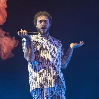 Der Künstler hat sich eine Pause von den Kanälen genommen, um etwas Gutes für seine mentale Gesundheit zu tun. Der Musiker wollte sich von den Plattformen distanzieren. Post Malone