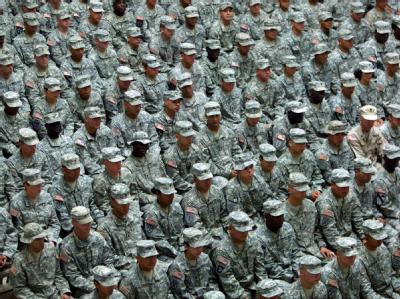 US-Soldaten im Sommer 2007 bei einer Zeremonie im Irak. US-Soldaten