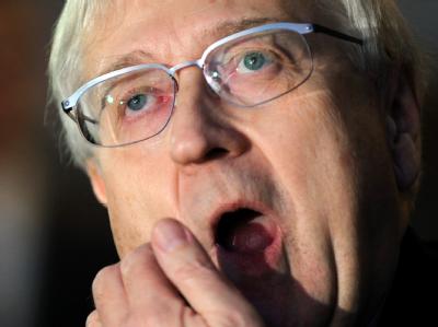 Für SPD-Fraktionschef Steinmeier ist Wirtschaftsminister Brüderle ein «Totalausfall» im Bundeskabinett. Rainer Brüderle