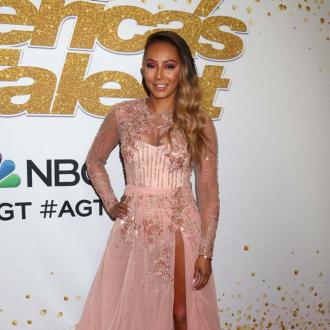 Die Sängerin wünscht sich, sie hätte mehr Zeit mit ihrem Vater verbracht. Dieser half ihr zu erkennen, dass sie die Beziehung zu Stephen Belafonte beenden musste. Mel B