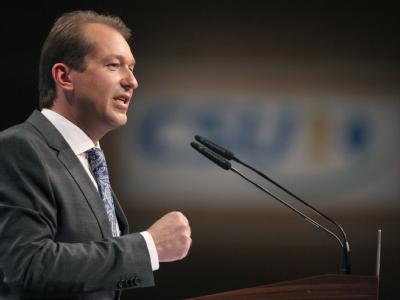 CSU-Generalsekretär Dobrindt glaubt nicht an negative Konsequenzen: «Wir sind eine Koalition, die zusammenarbeiten kann». Foto: Daniel Karmann/Archiv Alexander Dobrindt