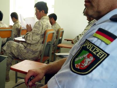 Afghanische Grenzpolizisten während einer Ausbildungsstunde in Masar-i-Scharif. (Archivbild) Polizeiausbildung