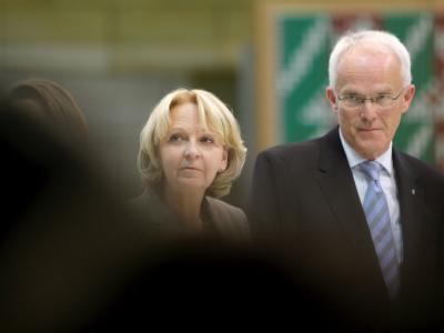 Hannelore Kraft und Jürgen Rüttgers: Noch immer ist der Koalitionspoker in Nordrhein-Westfalen nicht beendet. Kraft und Rüttgers