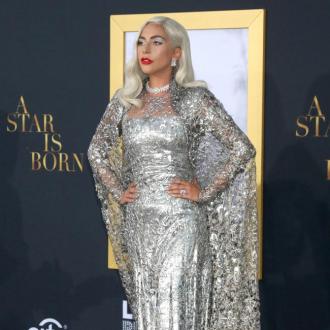 Lady Gaga trug zu den Grammy's über 100 Karat an Diamanten. Ihr Schmuck stahl die Aufmerksamkeit bei der Preisverleihung. Lady Gaga