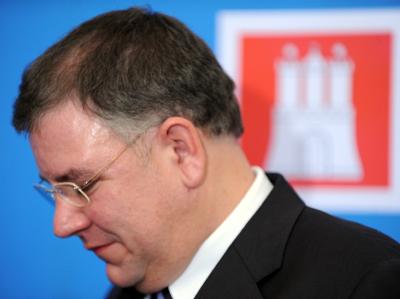 Hamburgs Erster Bürgermeister Christoph Ahlhaus (CDU) liegt in den Umfragen hinter seinem Herausforderer von der SPD. Christoph Ahlhaus