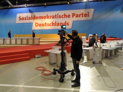Letzte Vorbereitungen auf dem Dresdner Messegelände. Hier wird der Bundesparteitag der SPD stattfinden. Letzte Vorbereitungen