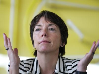 Soll die frühere EKD-Ratsvorsitzende Margot Käßmann im Streit mit den Lokführern vermitteln? Margot Käßmann