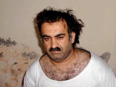 Der Terrorverdächtige Chalid Scheich Mohammed kurz nach seiner Festnahme in Pakistan. (Archivbild von 2003) Chalid Scheich Mohammed