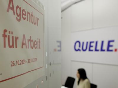 Blick in ein Beratungszimmer der Bundesagentur für Arbeit im Quelle-Versandzentrum in Nürnberg. BA-Außenstelle bei Quelle
