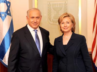 US-Außenministerin Clinton am Samstag bei ihrem Treffen mit Netanjahu. Clinton trifft Netanjahu