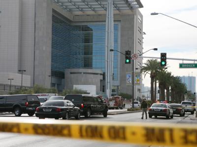 Absperrung der Polizei vor dem Tatort in Las Vegas. Absperrung