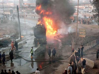 Bei einem Anschlag auf einen Militärkonvoi im Nordwesten Pakistans sind mehrere Menschen getötet worden. (Archivbild) Anschlag in Pakistan