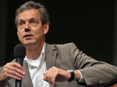 Nach Ansicht des Wirtschaftsweisen Peter Bofinger sind die Steuersenkungsversprechen der FDP unseriös. Peter Bofinger