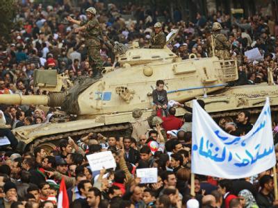 Tausende Menschen waren Anfang Februar auf den Tahrir-Platz in Kairo geströmt. Am Ende der damaligen Proteste stand der Rückritt Mubaraks. Archivfoto: Hannibal Panzer in Kairo