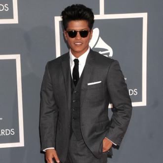 Der Sänger inszeniert und spielt in einem Disney-Film mit. Das Projekt wird aktuell noch ausgearbeitet. Bruno Mars