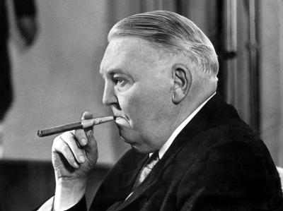 Bundeskanzler Ludwig Erhard (CDU) im Oktober 1964 im Bonner Palais Schaumburg. Ludwig Erhard