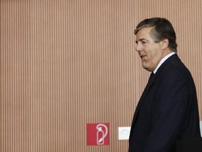Deutsche-Bank-Chef Ackermann und seine Kollegen wollen das notleidende Griechenland unterstützen. Josef Ackermann