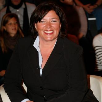 Die Moderatorin will ihr Glück nicht mehr verstecken. Sie zeigte sich zum ersten Mal mit ihrer Frau auf einem deutschen Red Carpet. Vera Int-Veen