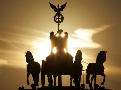 Quadriga auf dem Brandenburger Tor. Der Etat für 2010 ist beschlossen. Brandenburger Tor