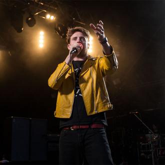 Kaiser Chiefs-Frontmann Ricky Wilson kämpfte gegen eine Alkoholsucht, die durch eine Angststörung ausgelöst wurde. Ricky Wilson von den Kaiser Chiefs