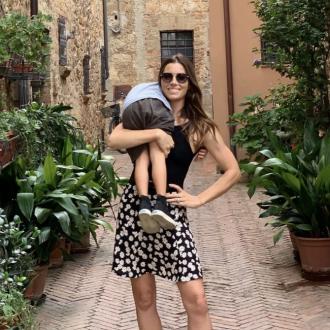 Die Schönheit spendet Geld an eine Wohltätigkeitsorganisation, um den fünften Geburtstag ihres Sohnes zu feiern. Der Sohn der Darstellerin wurde fünf Jahre alt. Jessica Biel