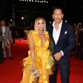 Musik-Supervisor Jason Markey stoppte die Pläne für eine Zusammenarbeit für einen Film-Song zwischen Jennifer Lopez, Lizzo und Cardi B. Jennifer Lopez und Alex Rodríguez