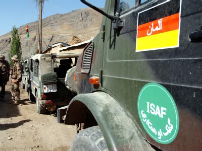 Rainer Arnold: «Es wäre unverantwortlich, wegen mangelnder personeller Möglichkeiten in Kundus weitere Risiken in Kauf zu nehmen». Bundeswehr in Afghanistan