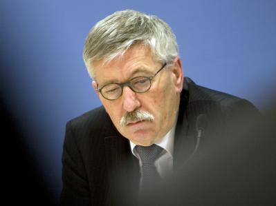 Wegen Äußerungen über die Ausländer verliert Thilo Sarrazin Einfluss bei der Bundesbank. Sarrazin