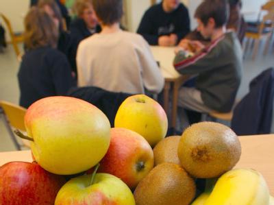 Der Bundesrat hat das Gesetz für kostenloses Obst an Schulen passieren lassen. (Symbolbild) Schulobst-Programm