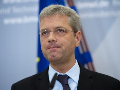 Norbert Röttgen will im Kampf um den CDU-Parteivorsitz in NRW gegen den Landespolitiker Armin Laschet antreten. Norbert Röttgen