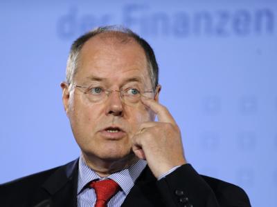 Bundesfinanzminister Peer Steinbrück: Die Kanzlerin darf «einladen, wen sie möchte». Bundesfinanzminister Steinbrück
