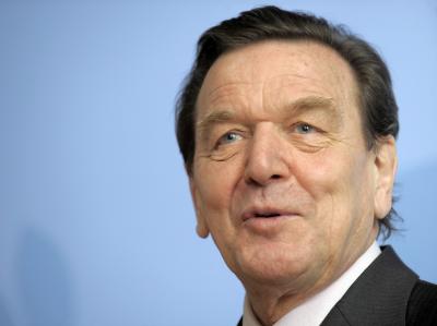 Ex-Kanzler Schröder glaubt, dass mehr deutsch-türkische Schulen dem Land Ex-Kanzler Schröder