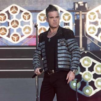 Der britische Musiker hat es mit seinem Album auf den ersten Platz der britischen Charts geschafft. Doch in Deutschland musste er sich geschlagen geben. Robbie Williams