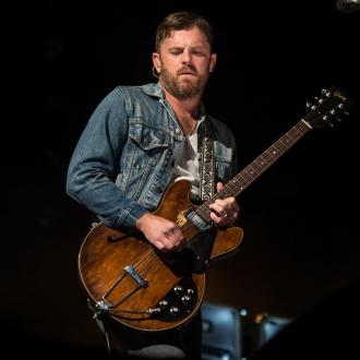 Die Rocker haben ihren neuen Song 'Going Nowhere' inmitten der Coronaviruskrise vorgestellt. Die Künstler teilten ein Video, in dem der Frontmann das Lied vorspielt. Kings of Leon