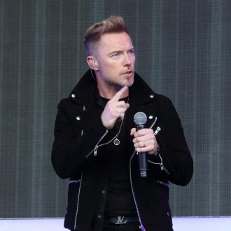 Der Sänger verrät, dass die verstorbene Musiklegende die ''einflussreichste Person'' in seinem Leben gewesen sei. Ronan Keating